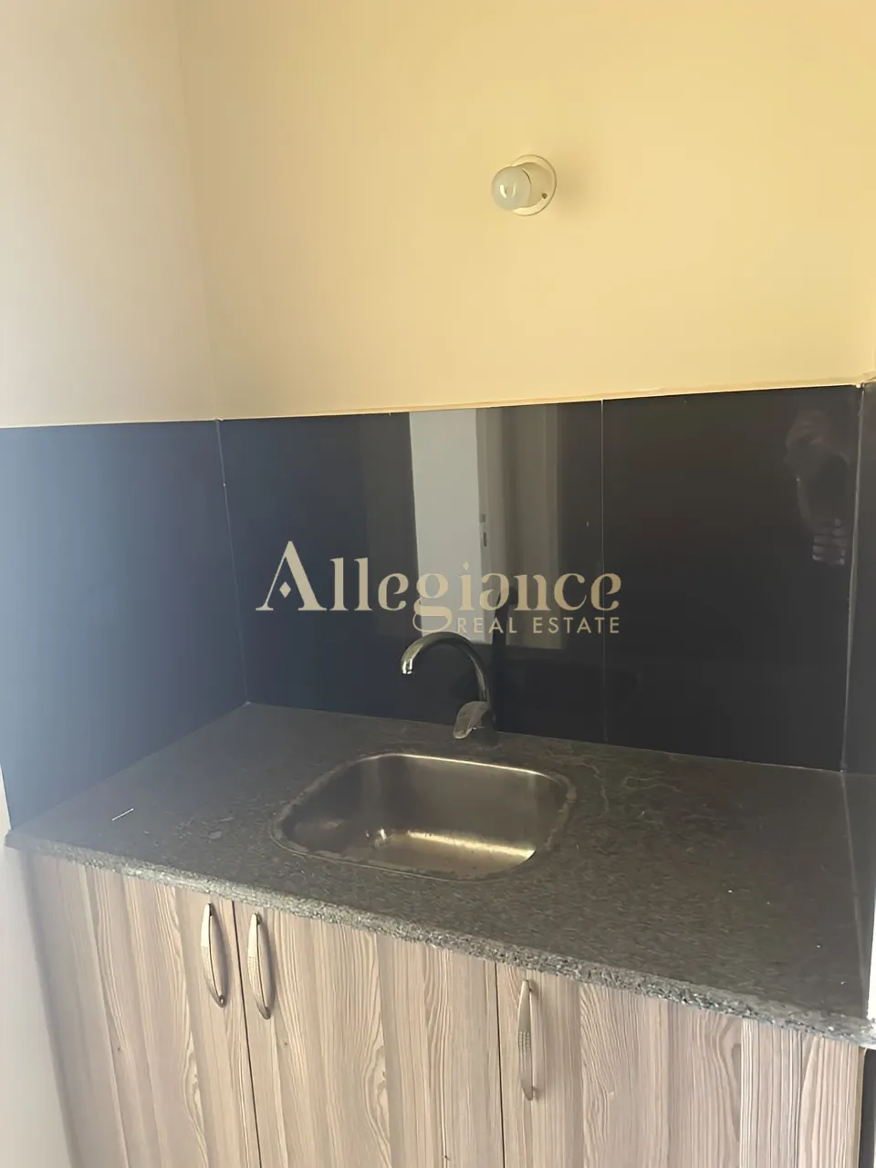 Shop for rent in Mazboud