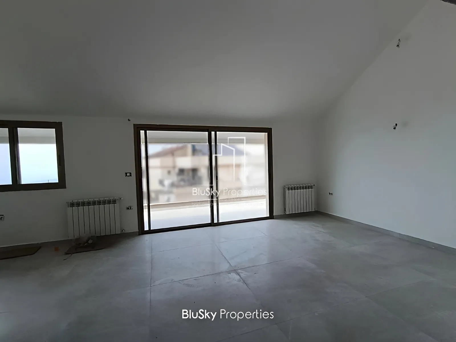 Apartment for Sale in Fatka - 2 bed, 3 bath