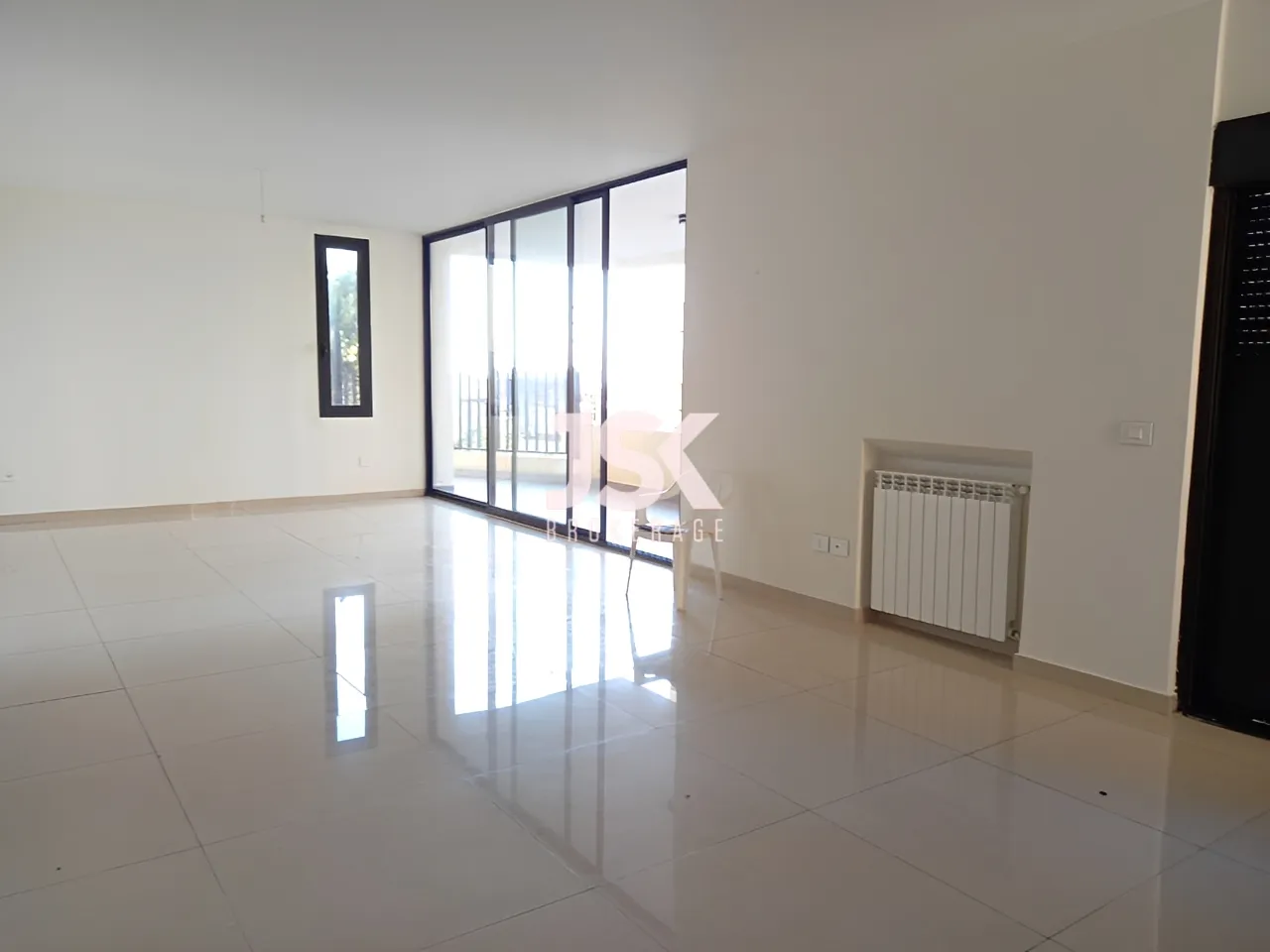 Apartment for Sale in Haret Sakher