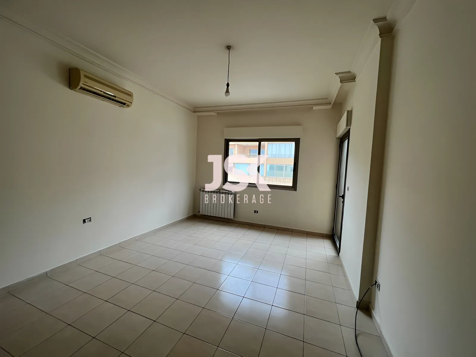 Apartment for Rent in Kfar Hbab - 3 bed, 4 bath