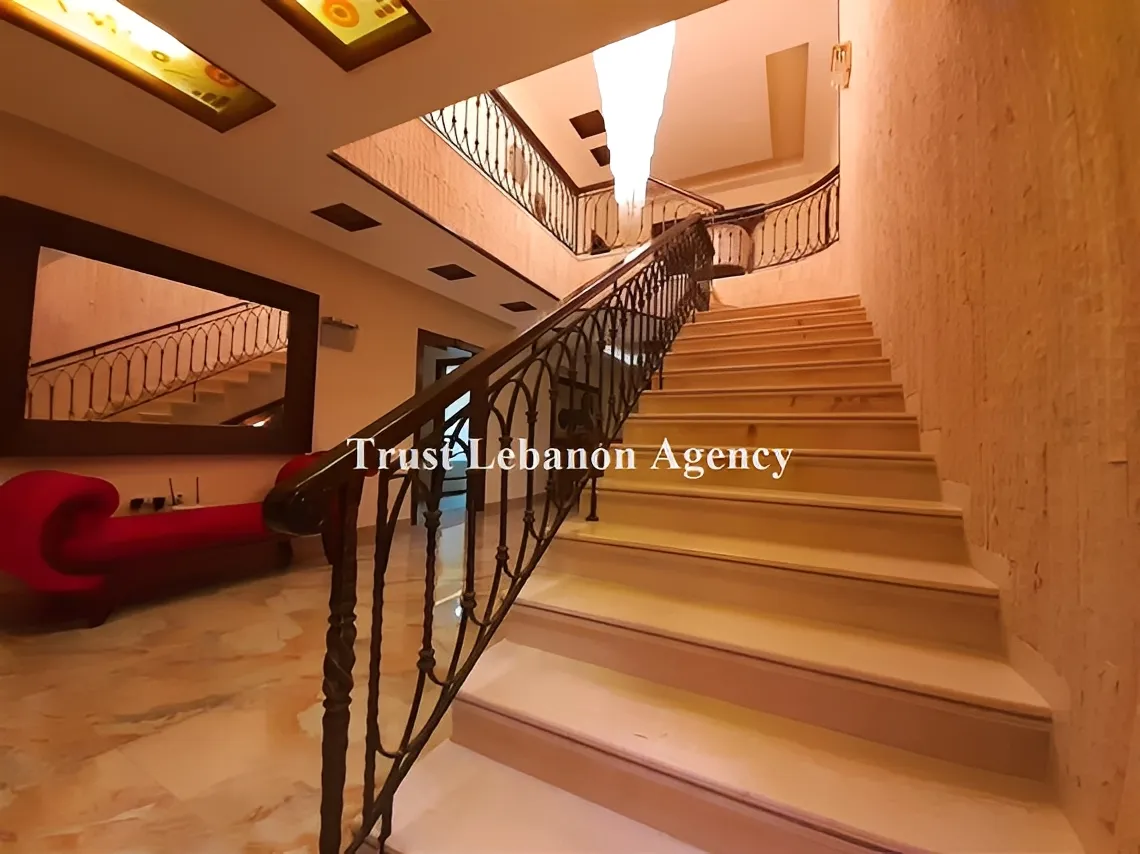 Villa for Sale in Chouf Werdeneyeh