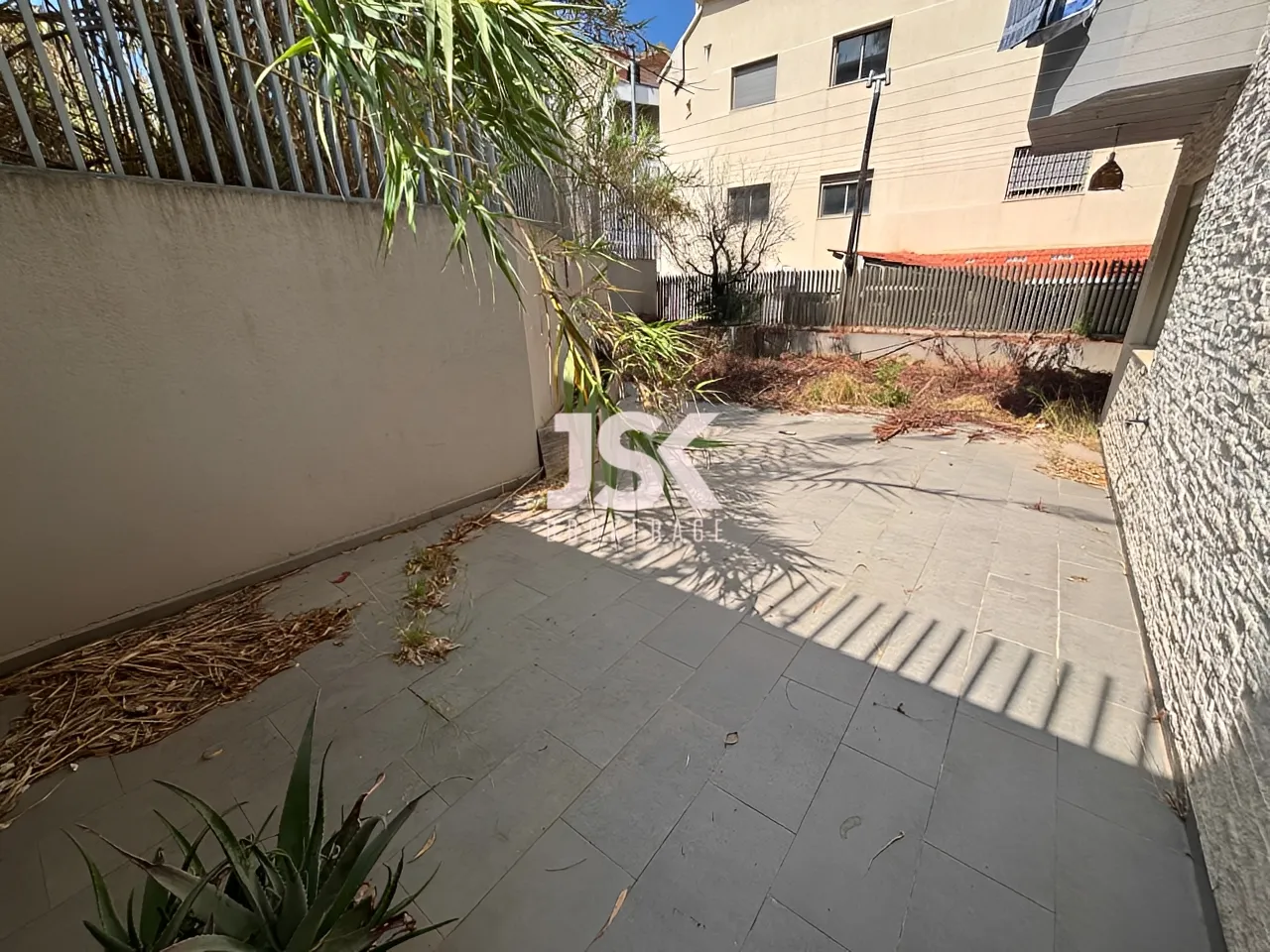 Apartment for Rent in Mazraat Yachoua