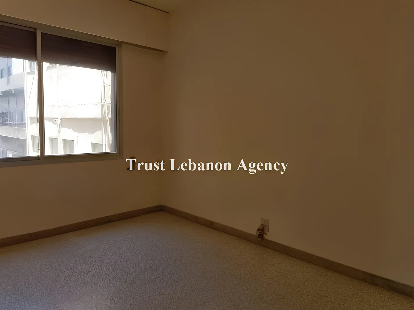 Office For Rent in Metn, Mkalles
