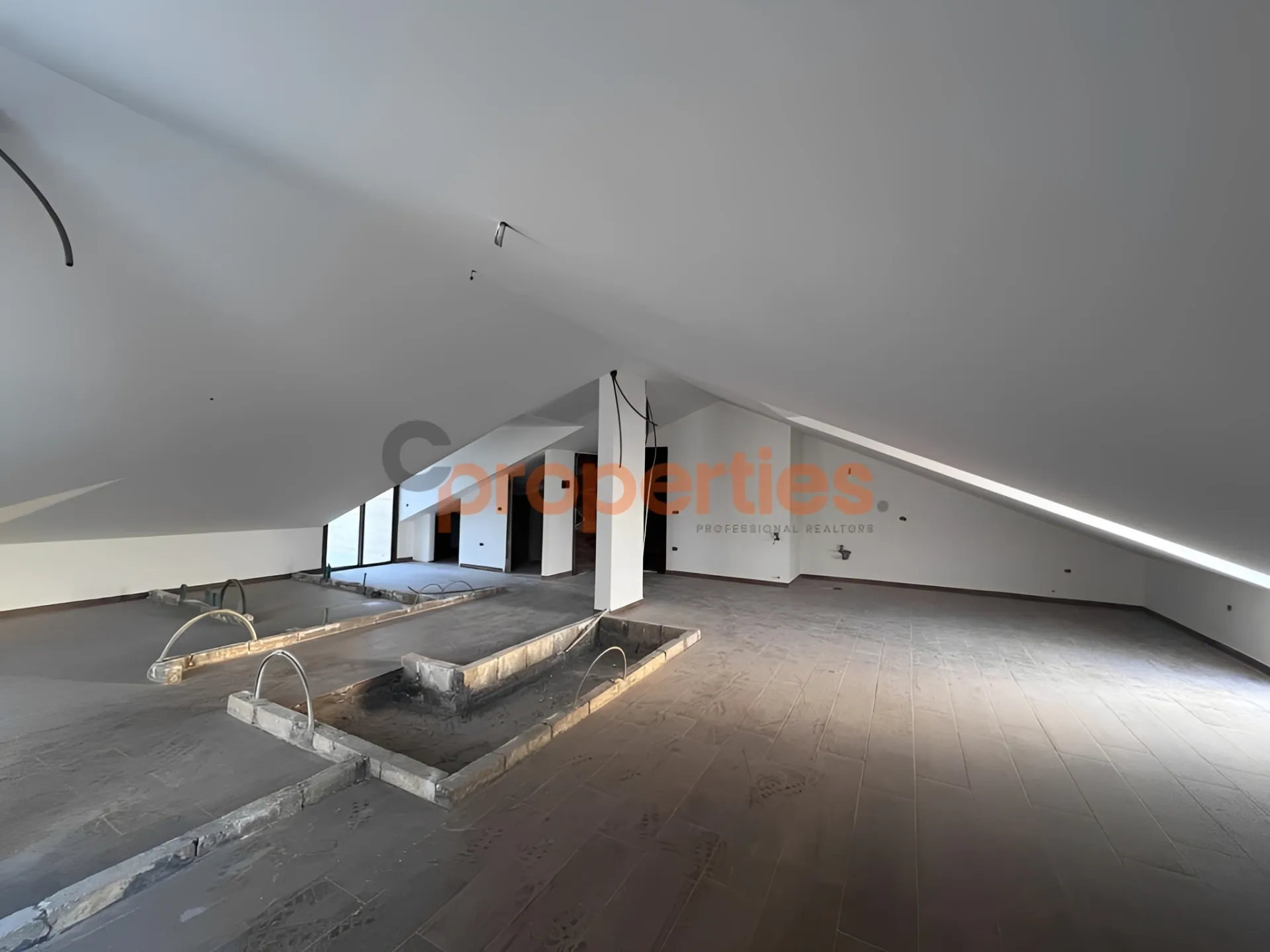 Duplex for Sale in Mar Roukoz