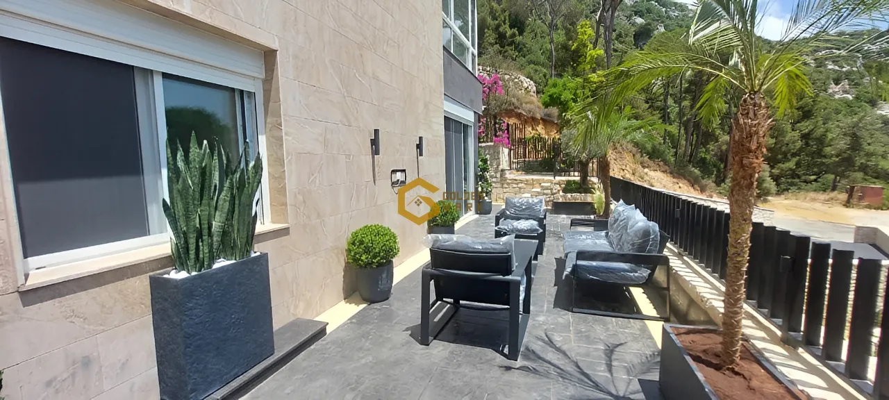 Apartment for Sale in Baabdat