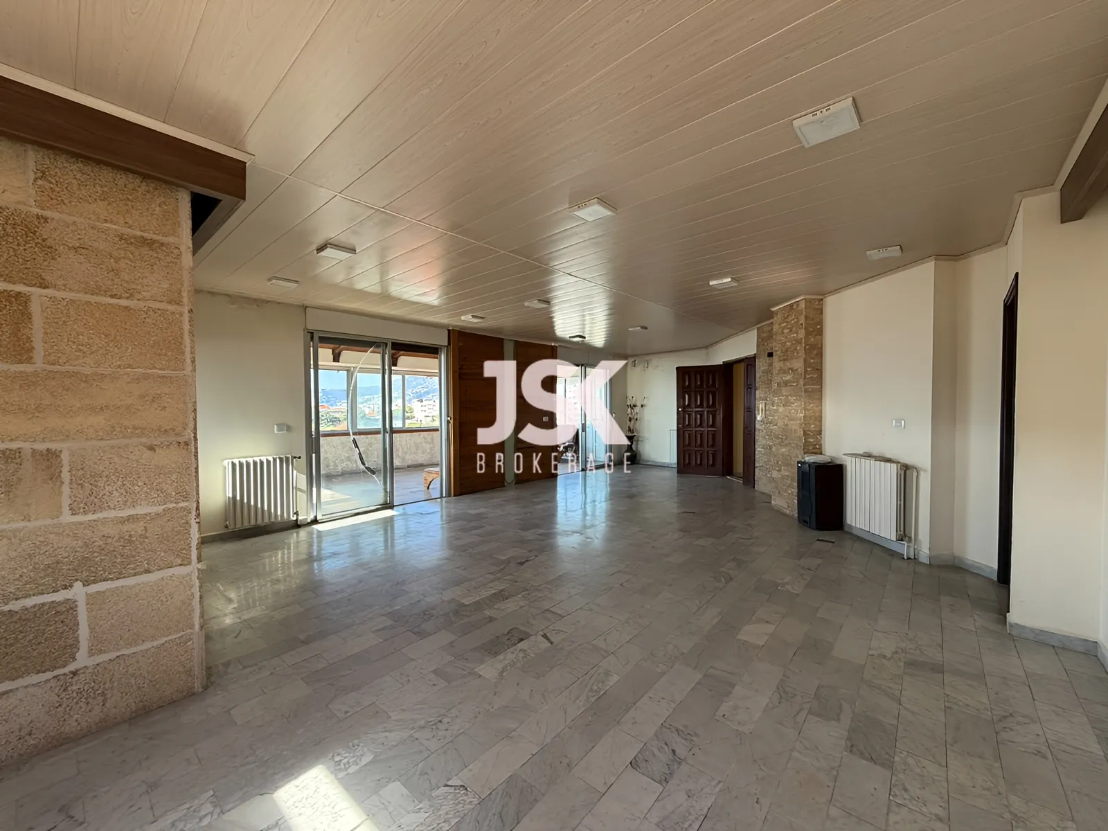 Apartment for Sale in Adonis