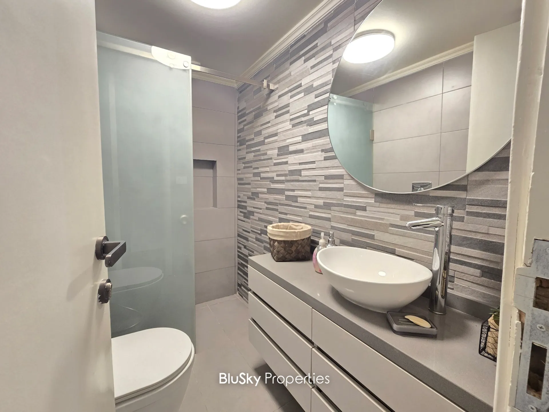 Apartment for rent in Mansourieh, lebanon