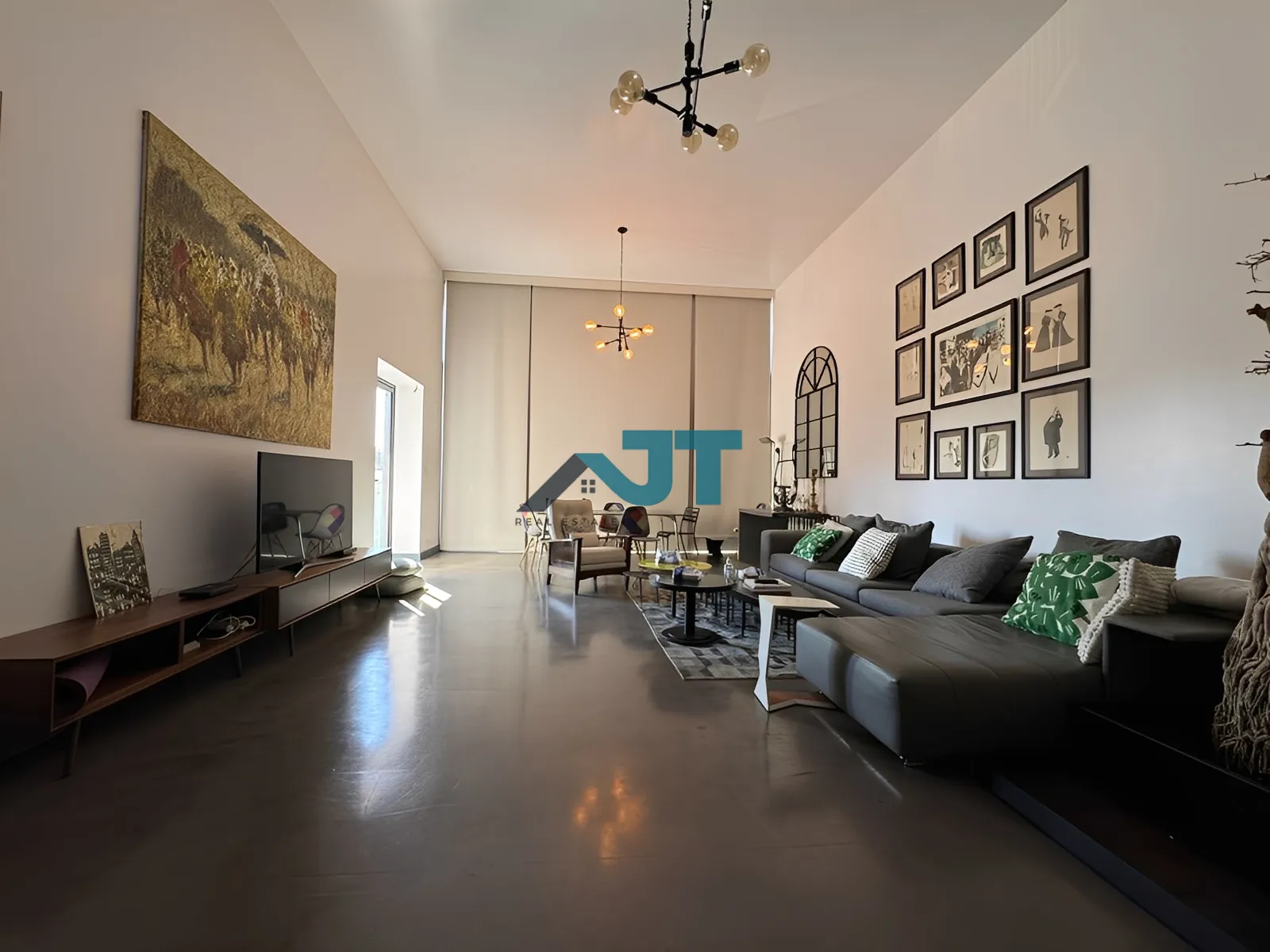 Loft For Rent in Caree d'or, achrafieh - 3 bed, 3.5 bath
