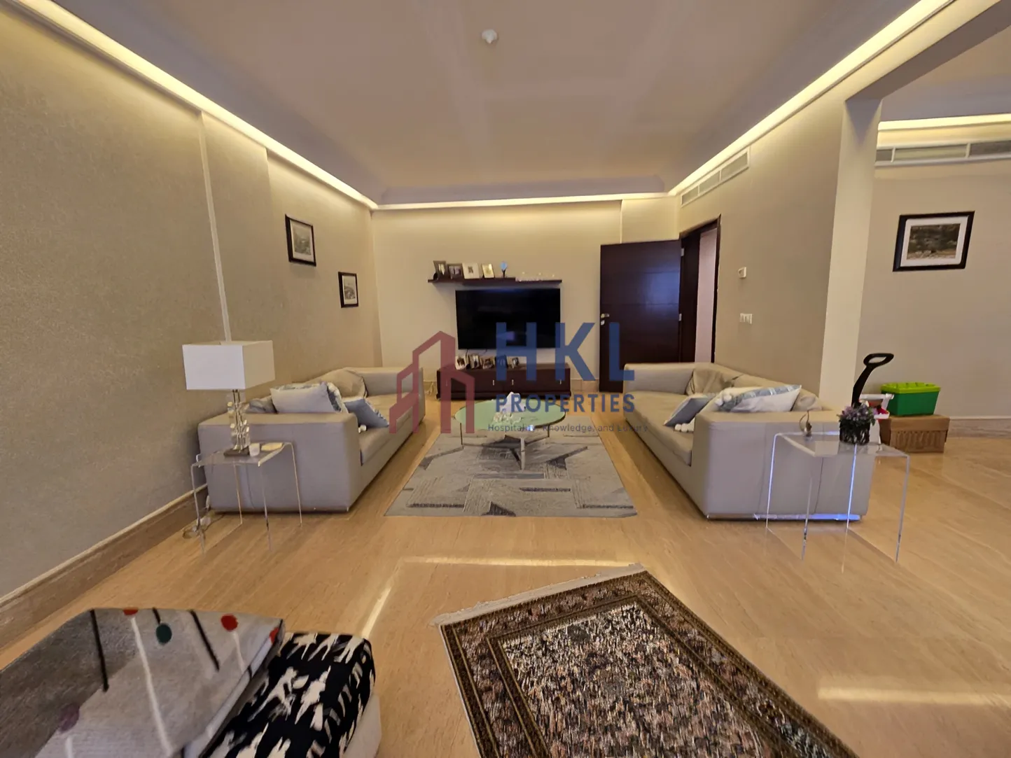 Apartment for sale in Hamra