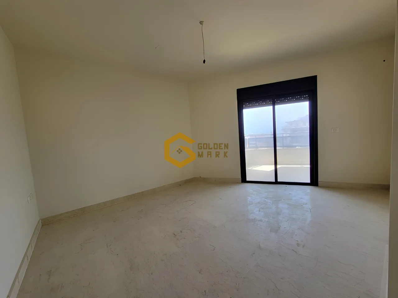 Apartment for Sale in Ballouneh