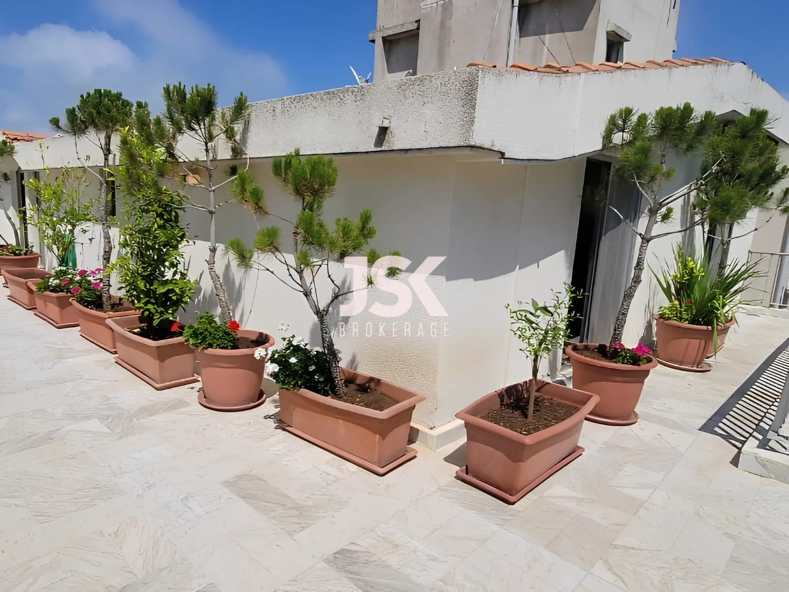 Apartment for Sale in Ajaltoun