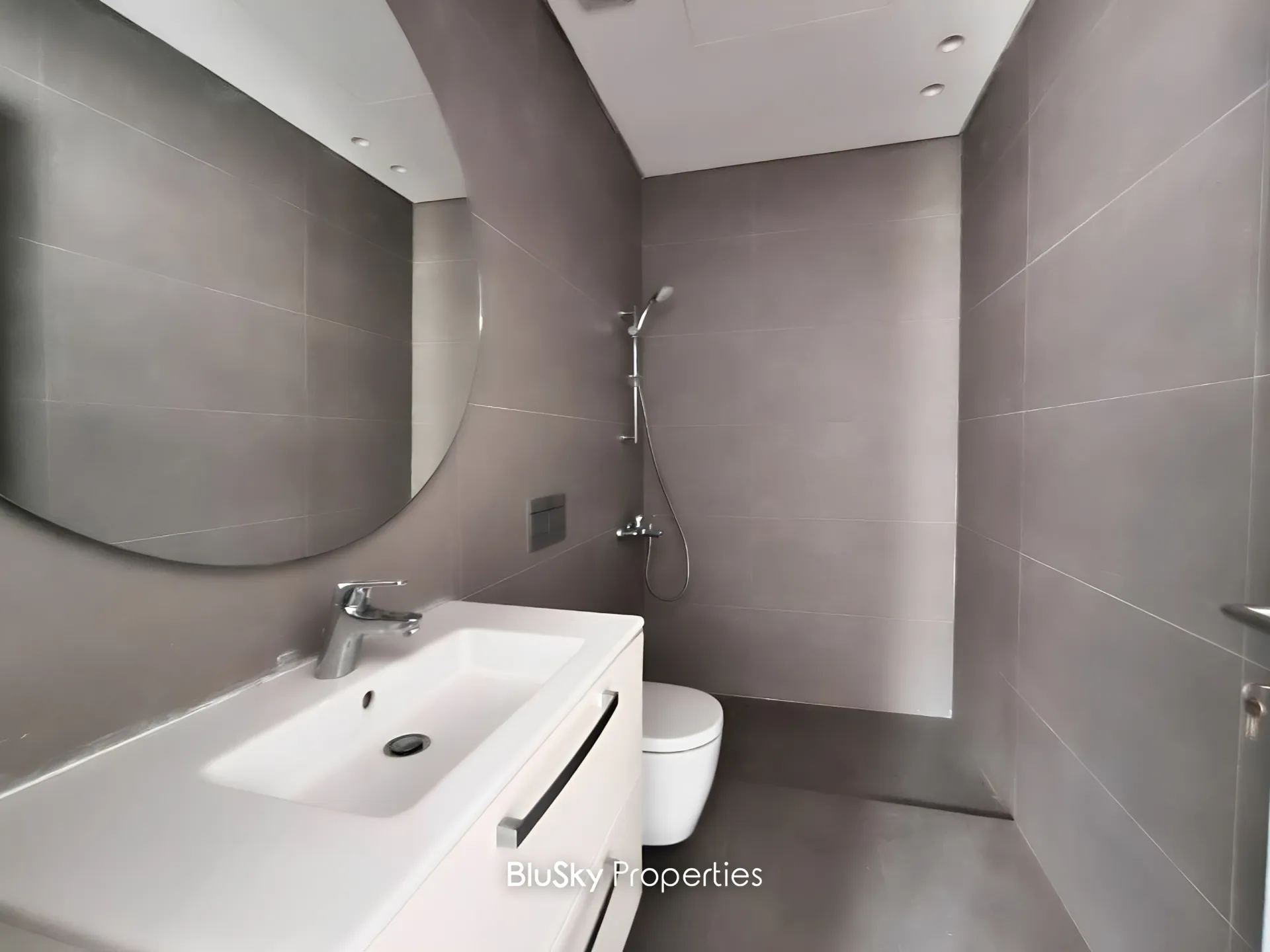Apartment for rent in Adma w Dafnah