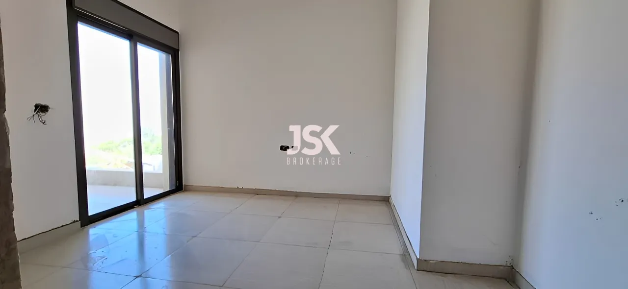 Apartment for Sale in Ajaltoun