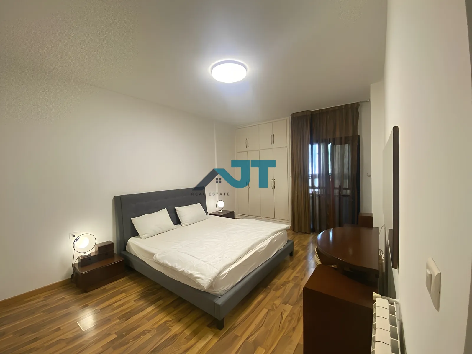 Apartment for Rent in Caree d'or, achrafieh