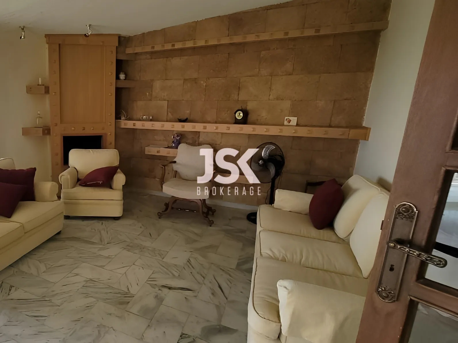 Apartment for Sale in Ajaltoun