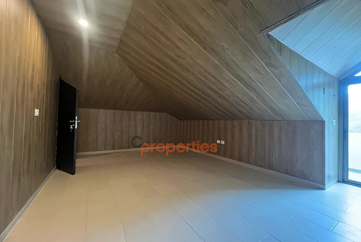 Duplex for Sale in Mar Takla, Hazmieh - 3 bed, 4 bath
