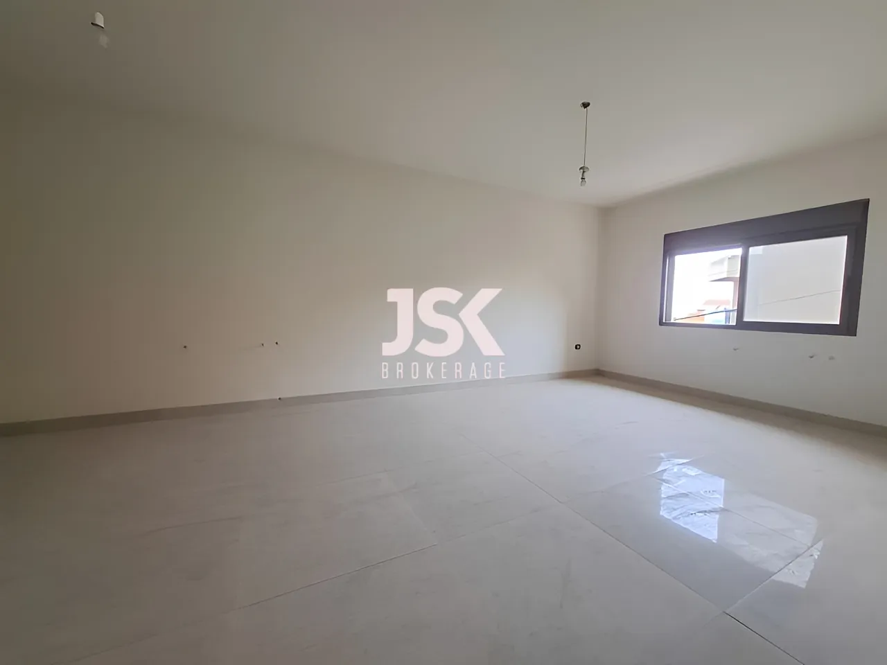 Apartment for Rent in Ballouneh