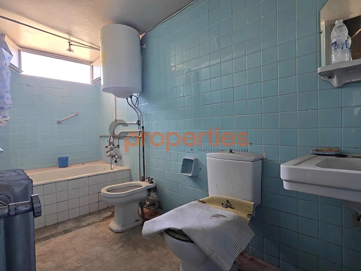 Apartment for Sale in Forn El Chebbak