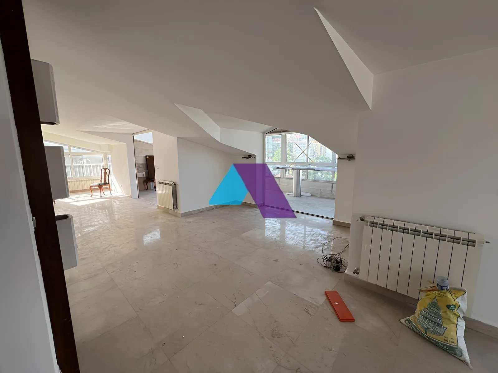 Apartment for Sale in Haret Sakher