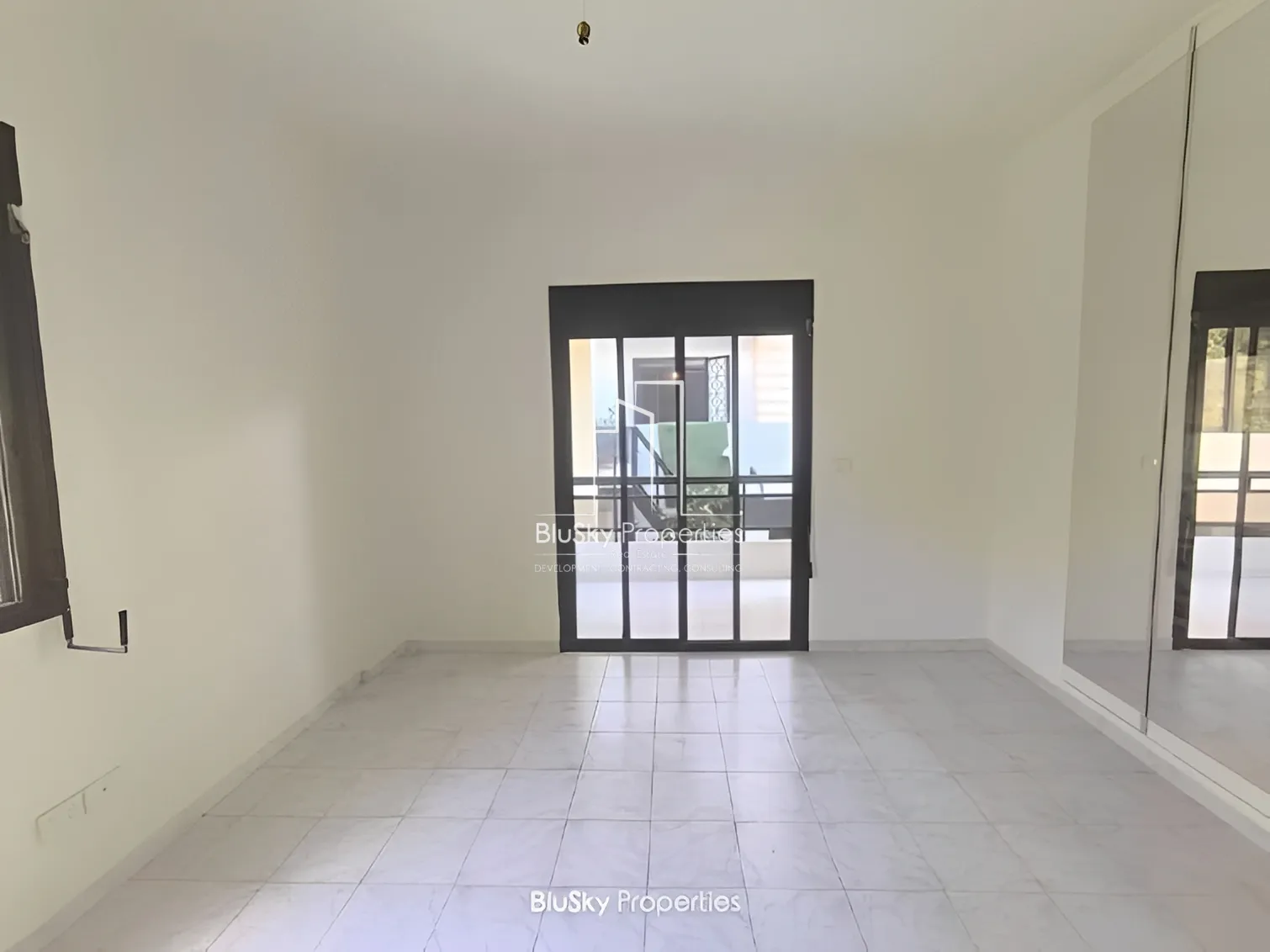 Building for Sale in Awkar