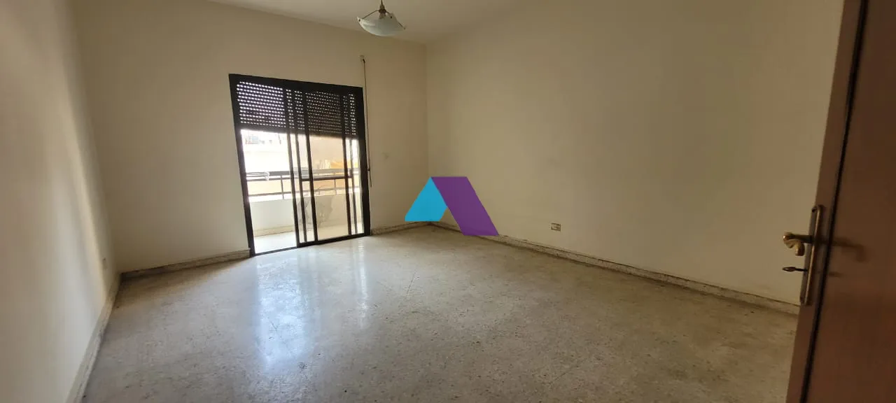 Apartment for Sale in Zalqa - 3 bed, 3 bath