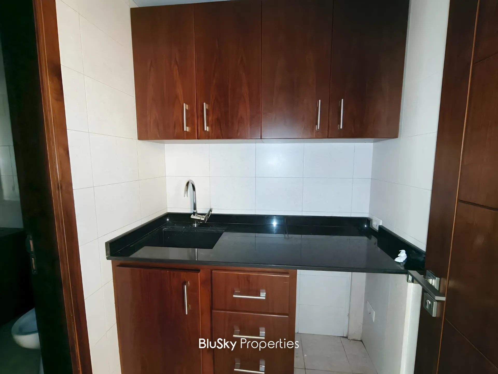 Office for rent in Jal El Dib