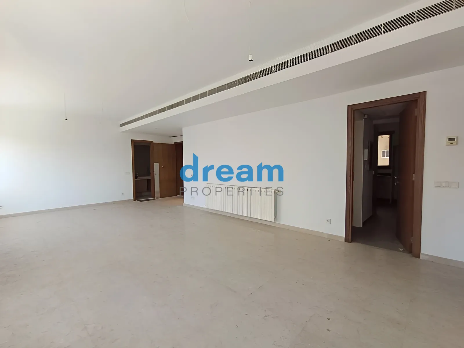 Apartment for rent in Achrafieh, Beirut, Lebanon - 2 bed, 4 bath