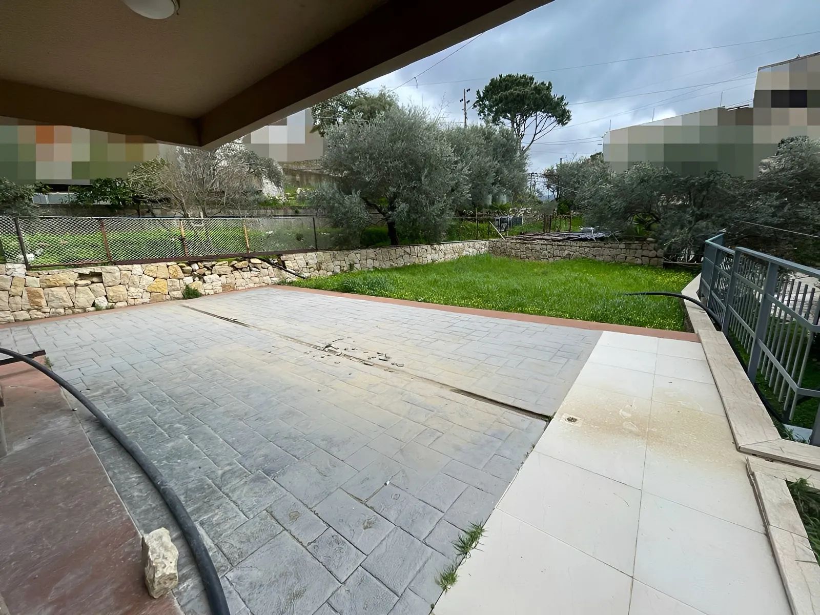 Apartment for Sale in Ouyoun Broumana - 3 bed, 3 bath