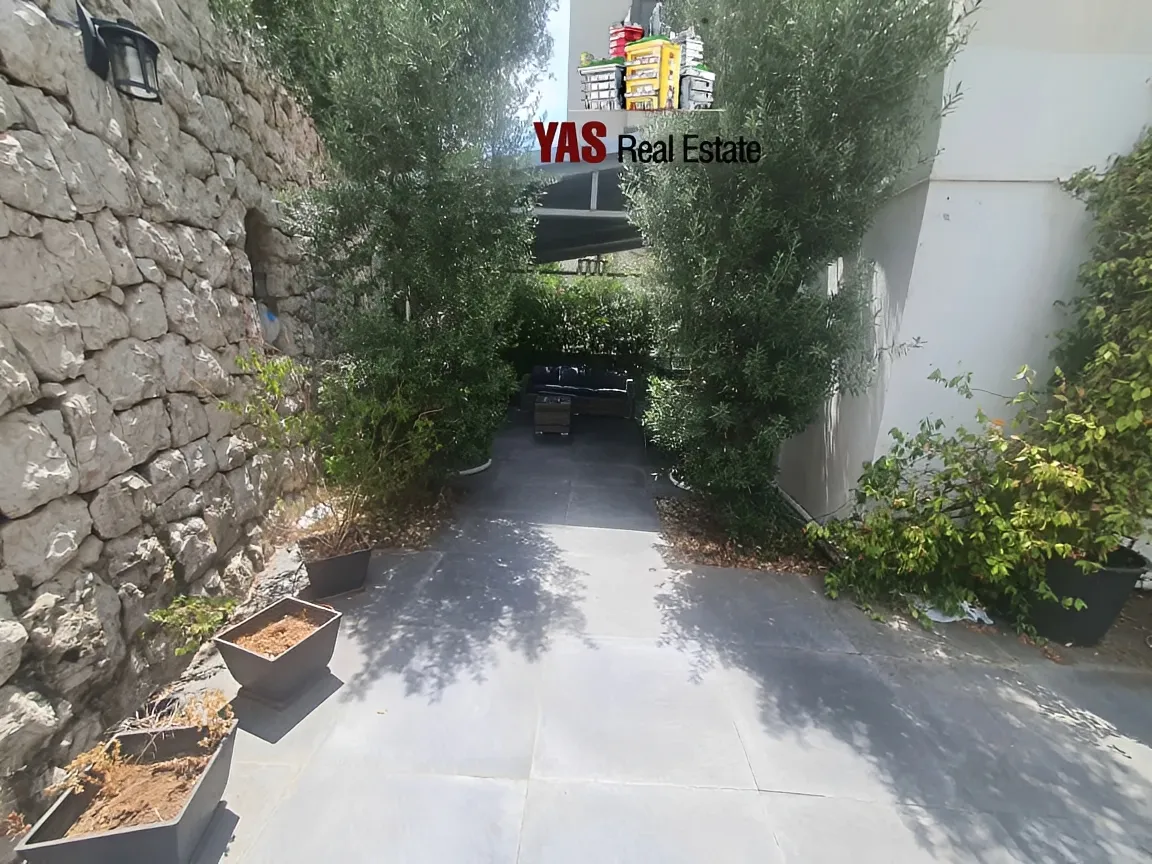 Apartment for Sale in Ballouneh