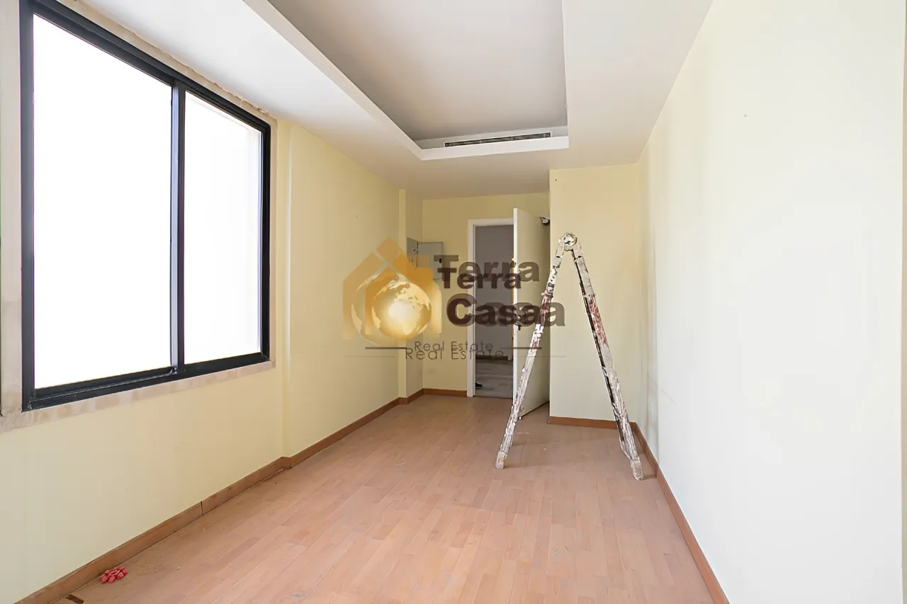 Office for sale in Achrafieh