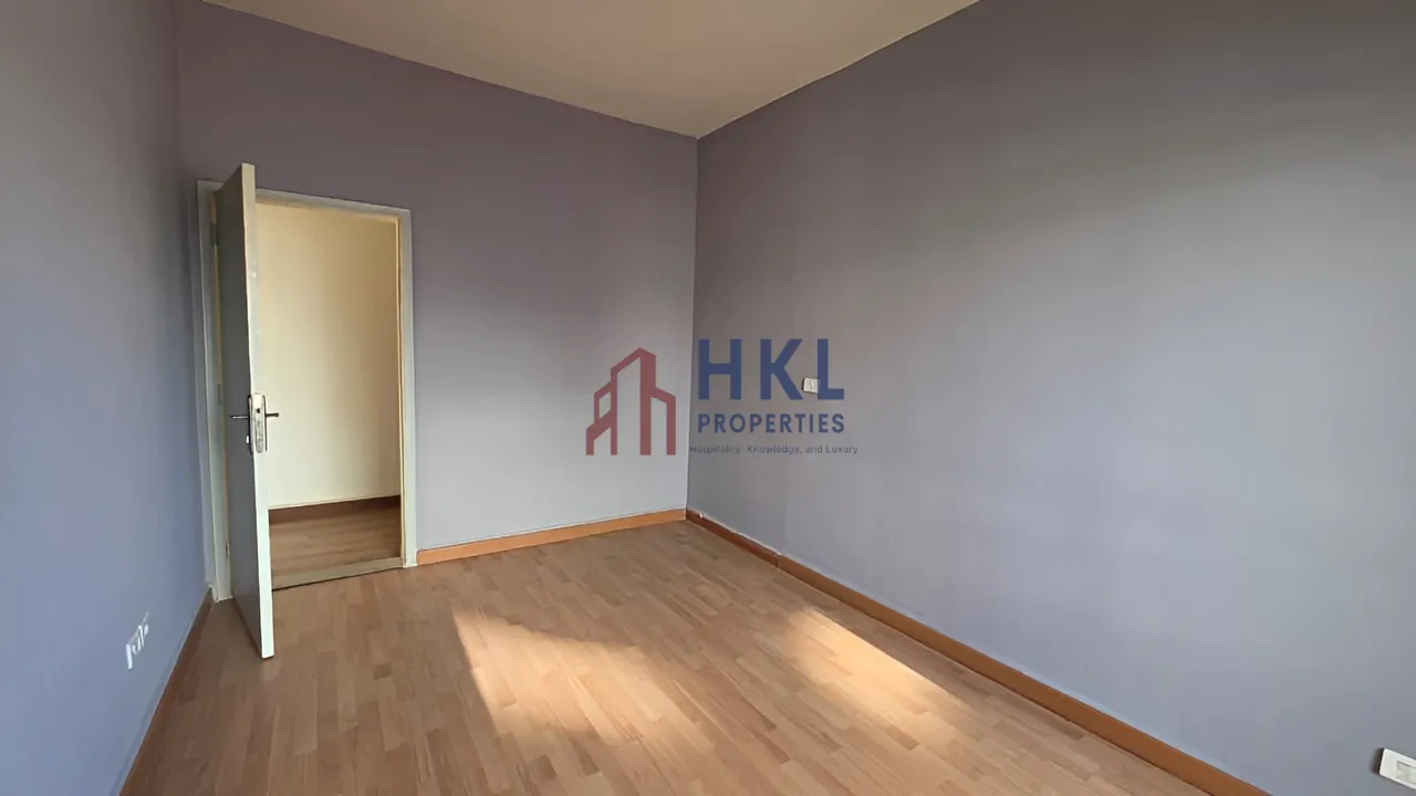 Office for sale in Sin El Fil