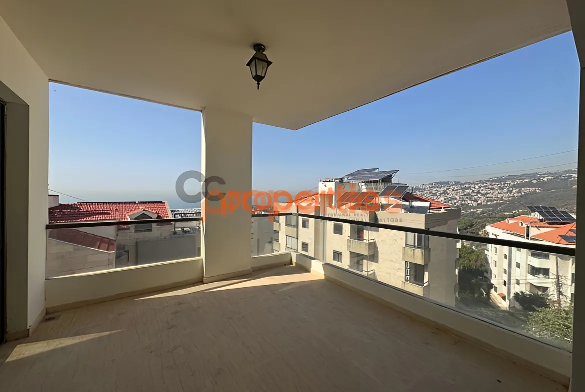 Duplex for Sale in Mazraat Yachoua - 4 bed, 5 bath
