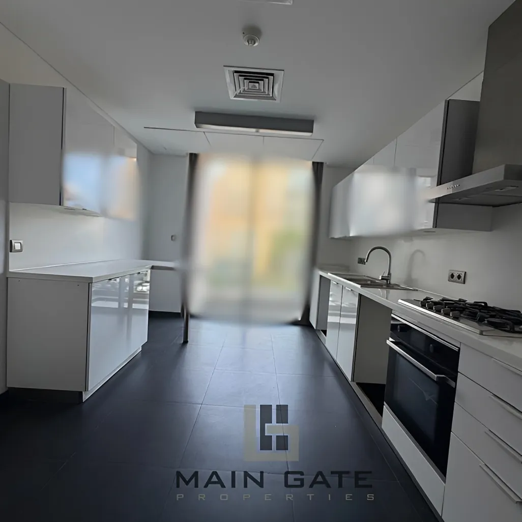 Apartment for Sale in Minet El Hosn, Bayrut, Lebanon - 3 bed, 5 bath