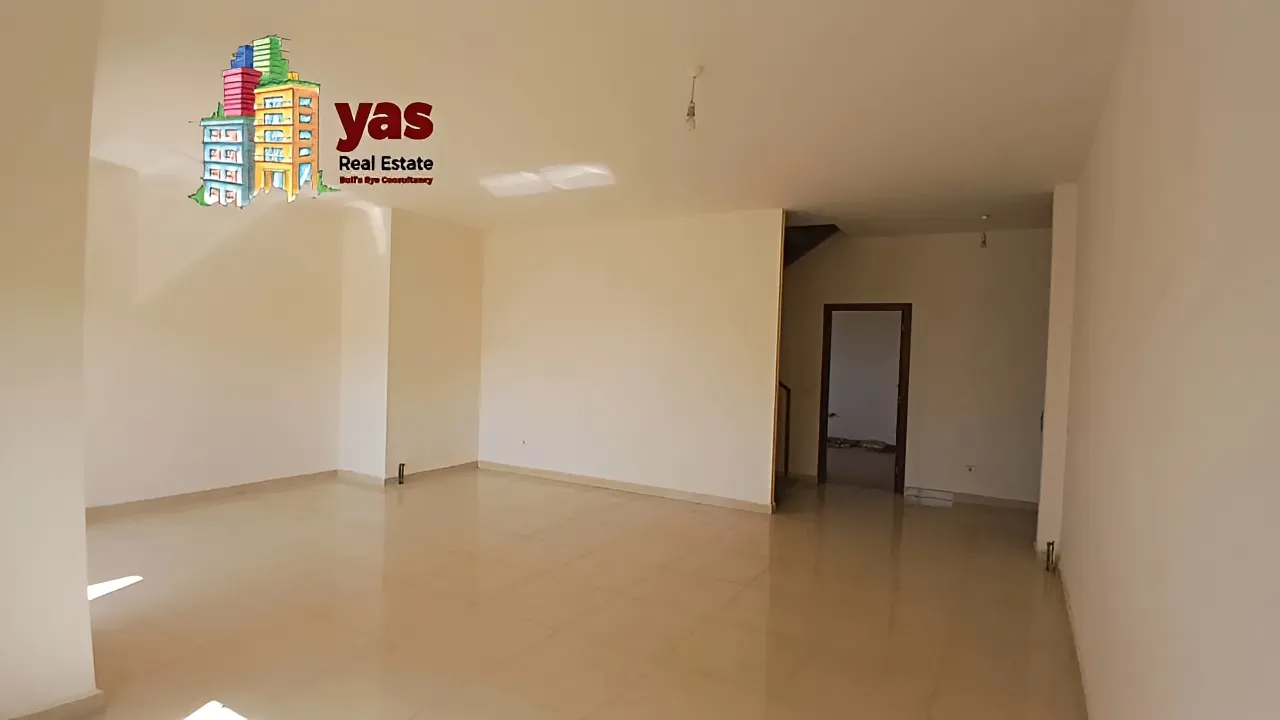 Apartment for Sale in Bouar - 4 bed, 5 bath