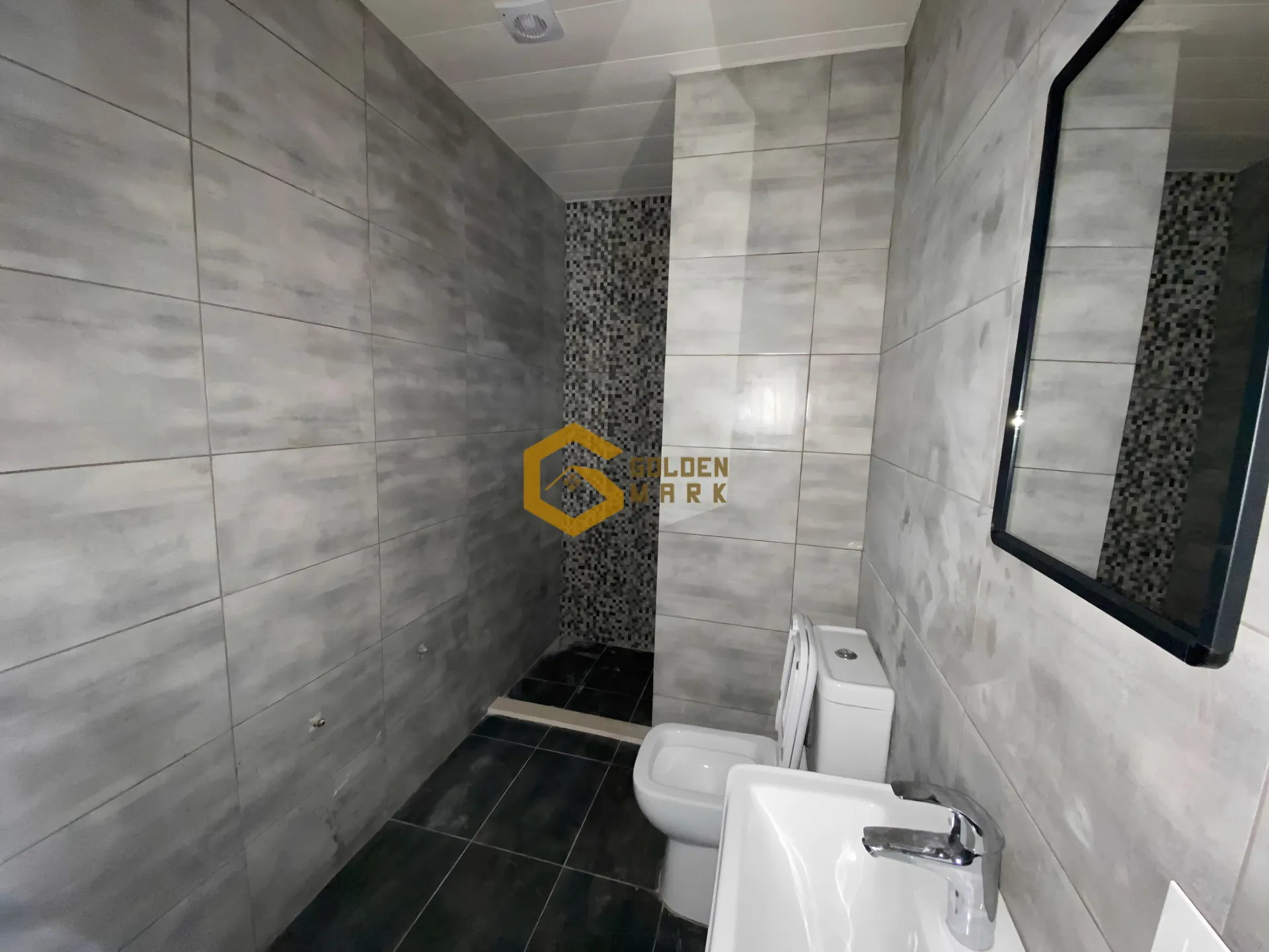 Apartment for Sale in Halat