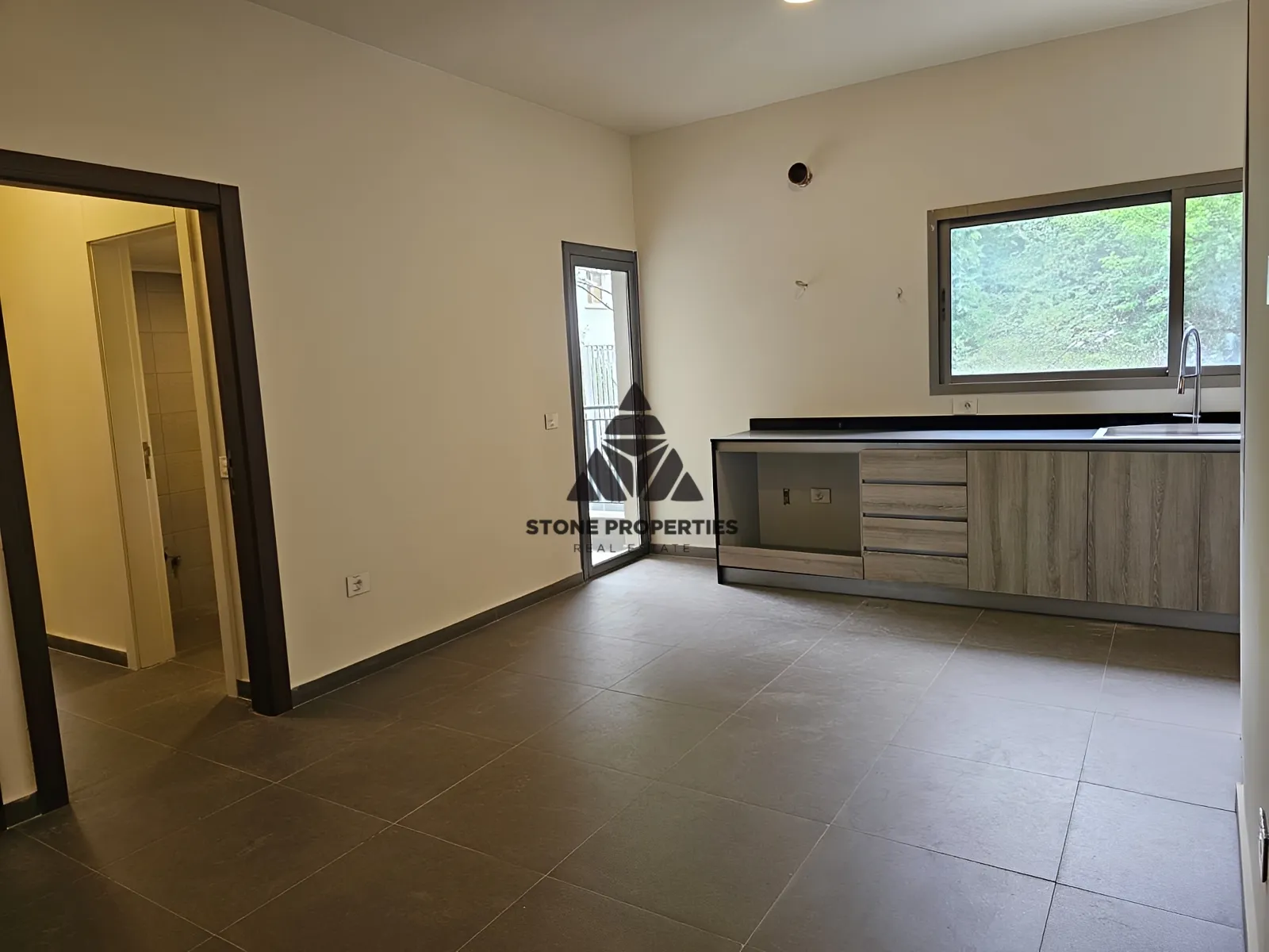 Apartment for sale in Beit meri, lebanon - 4 bed, 5.0 bath