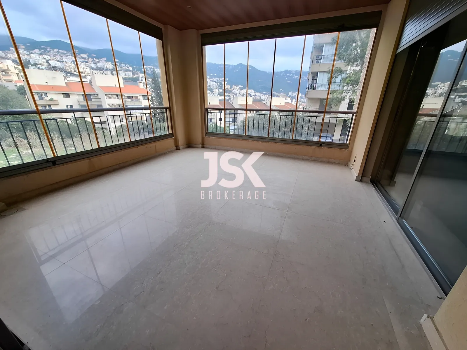 Apartment for Sale in Adma w Dafnah