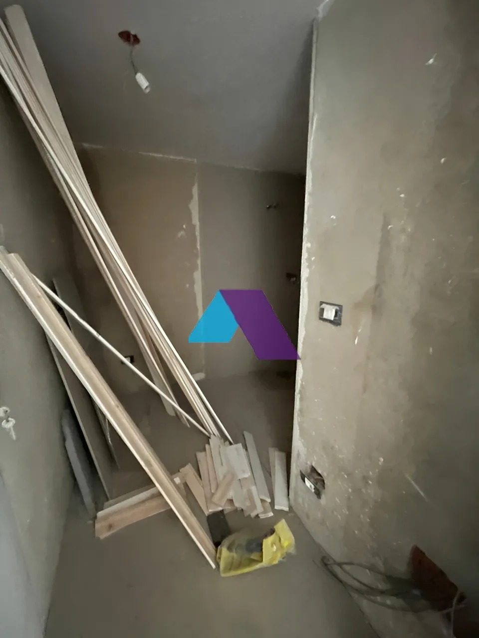 Apartment for Sale in Achrafieh - 2 bed, 2 bath