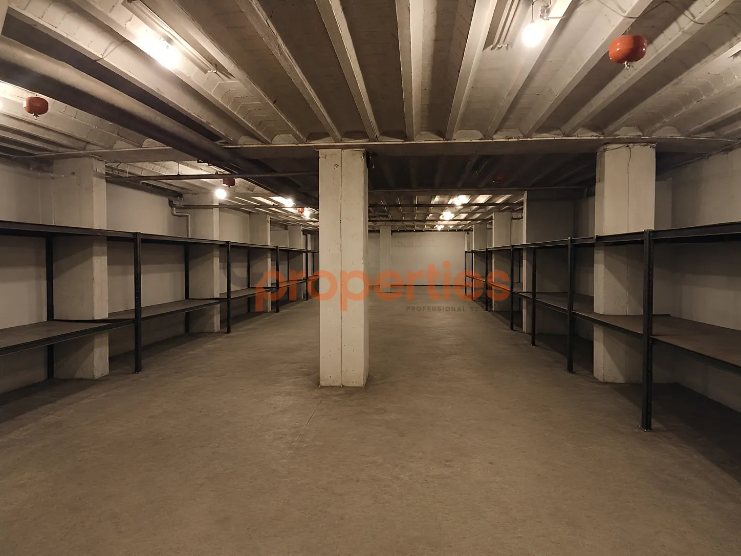 Warehouse for Rent in Mansourieh