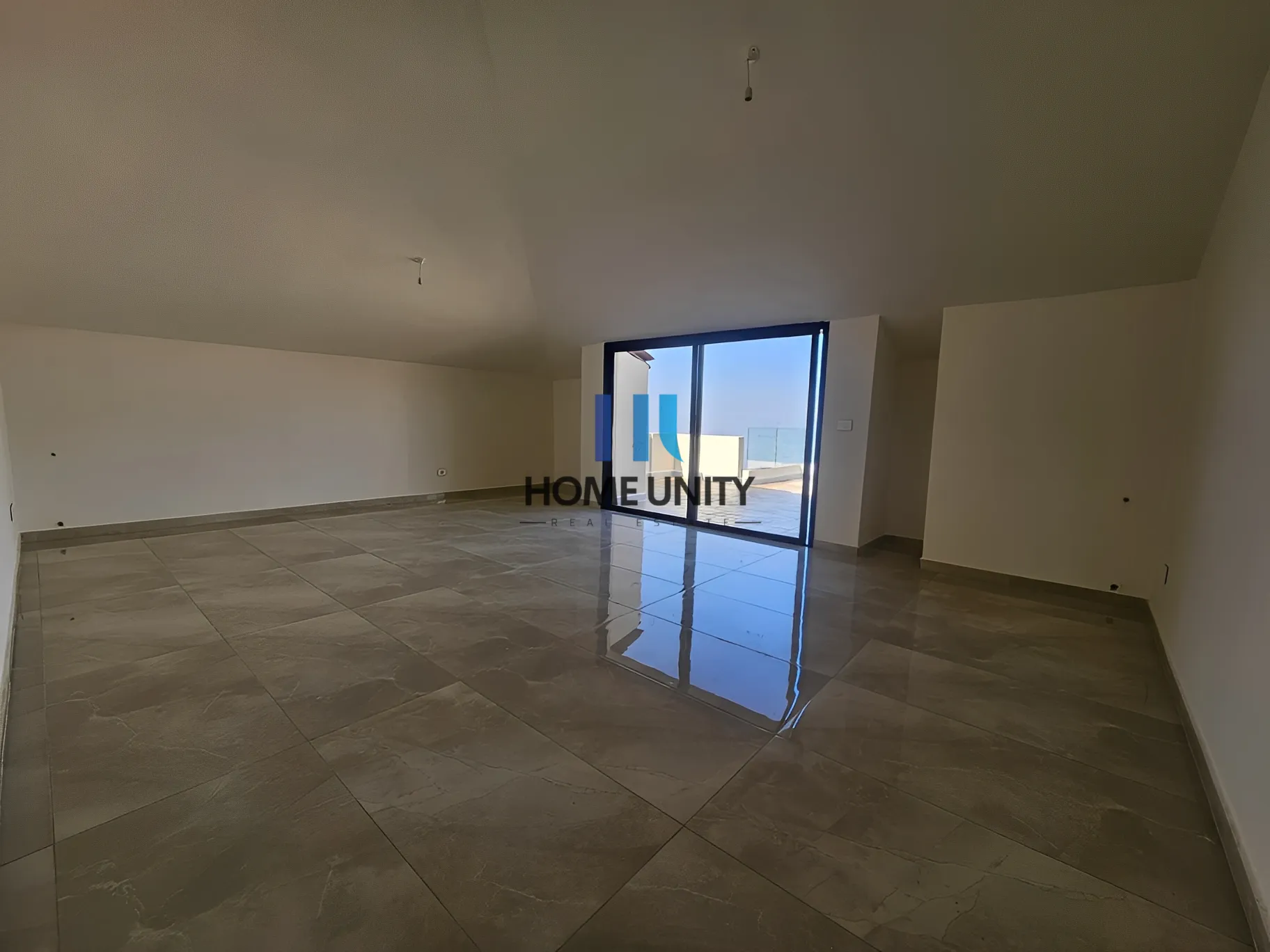 Penthouse for Sale in Bharsaf, Lebanon - 3 bed, 2 bath