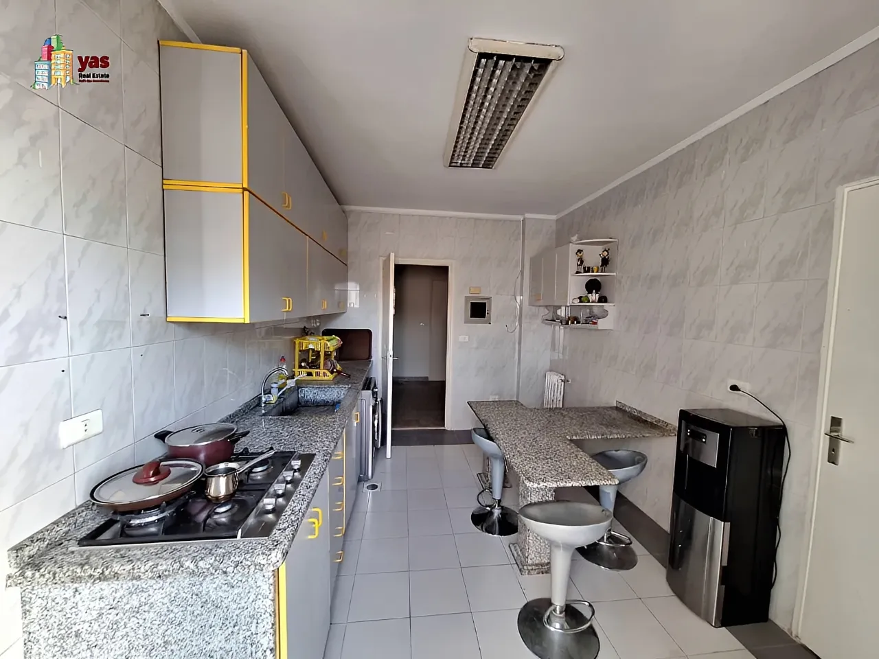 Apartment for Sale in Ballouneh