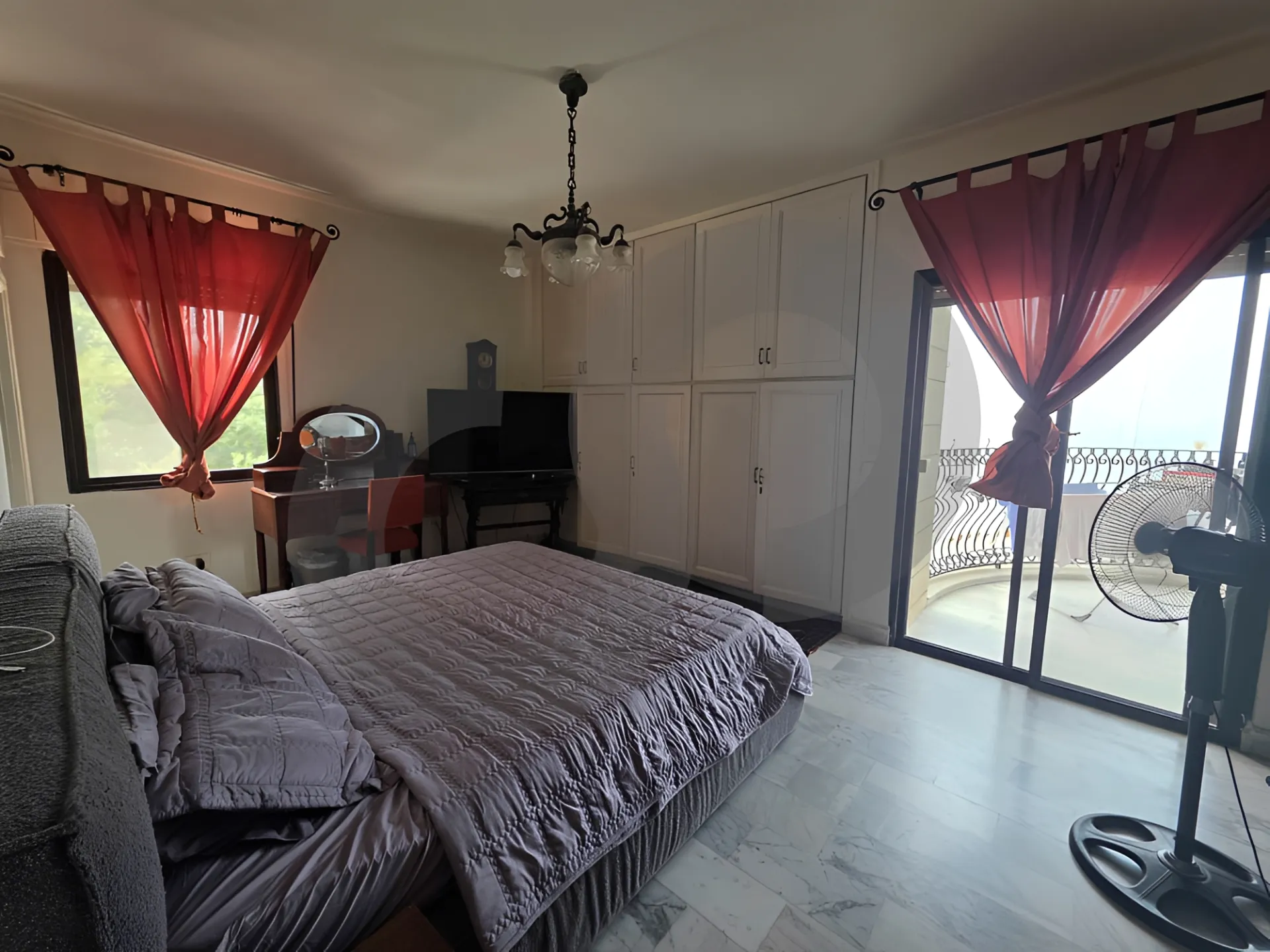 Apartment for Sale in Haret Sakher