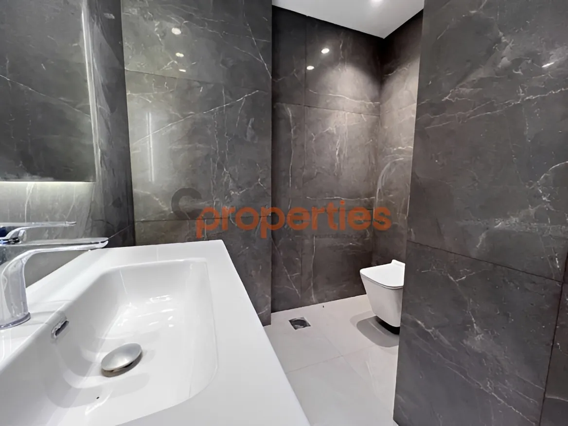 Apartment for Sale in Beit Meri - 3 bed, 4 bath