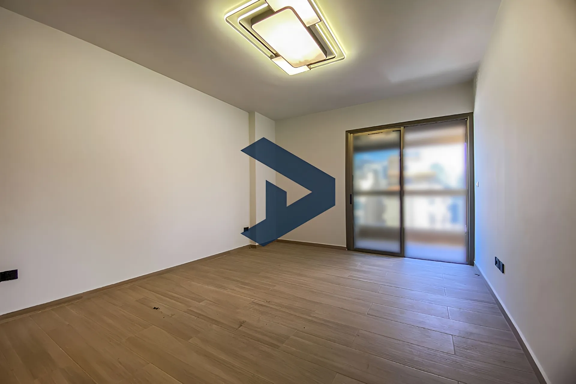 Apartment for sale in Ain el-Mreisseh, Beirut, Lebanon