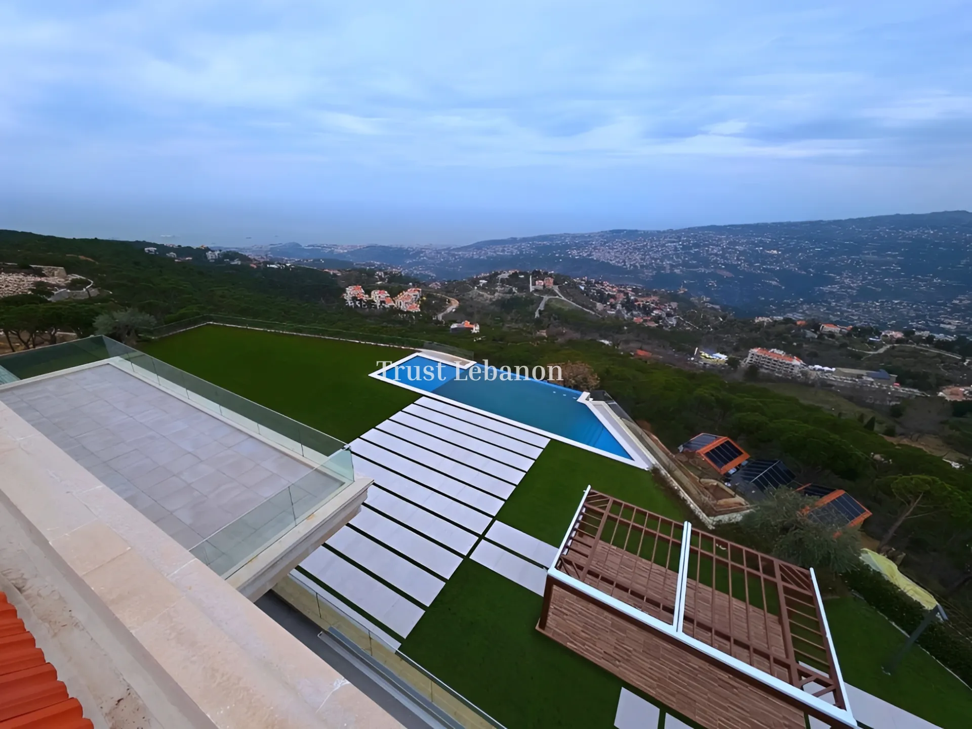 Villa for sale in Bikfaiya, Lebanon - 7 bed, 10 bath