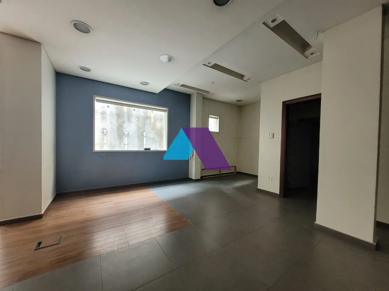 Building for Sale in Mazraat Yachoua