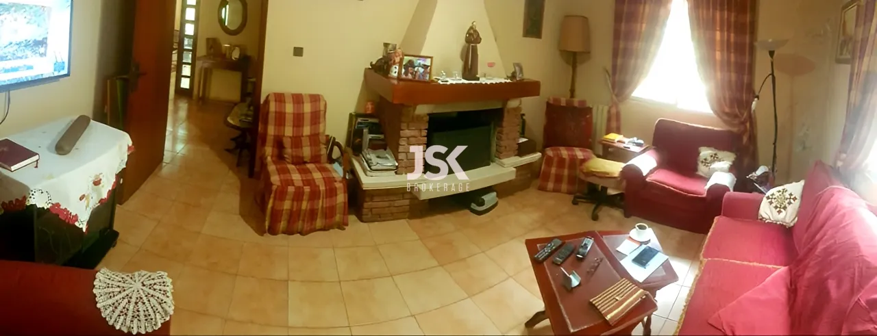 Villa for Sale in Ballouneh