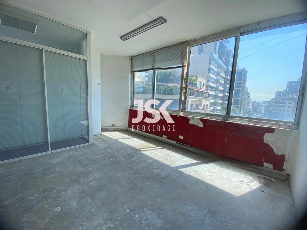 Building for Sale in Verdun