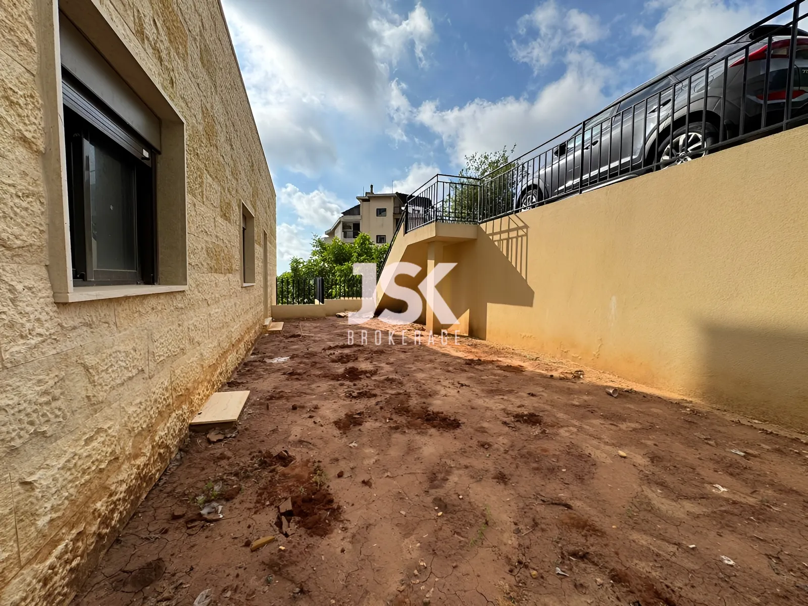 Apartment for Sale in Jouret Al Ballout - 3 bed, 3 bath