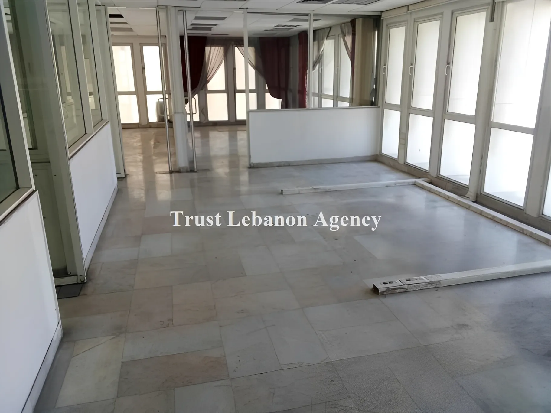 Clinic for rent in Beirut, Mar Elias